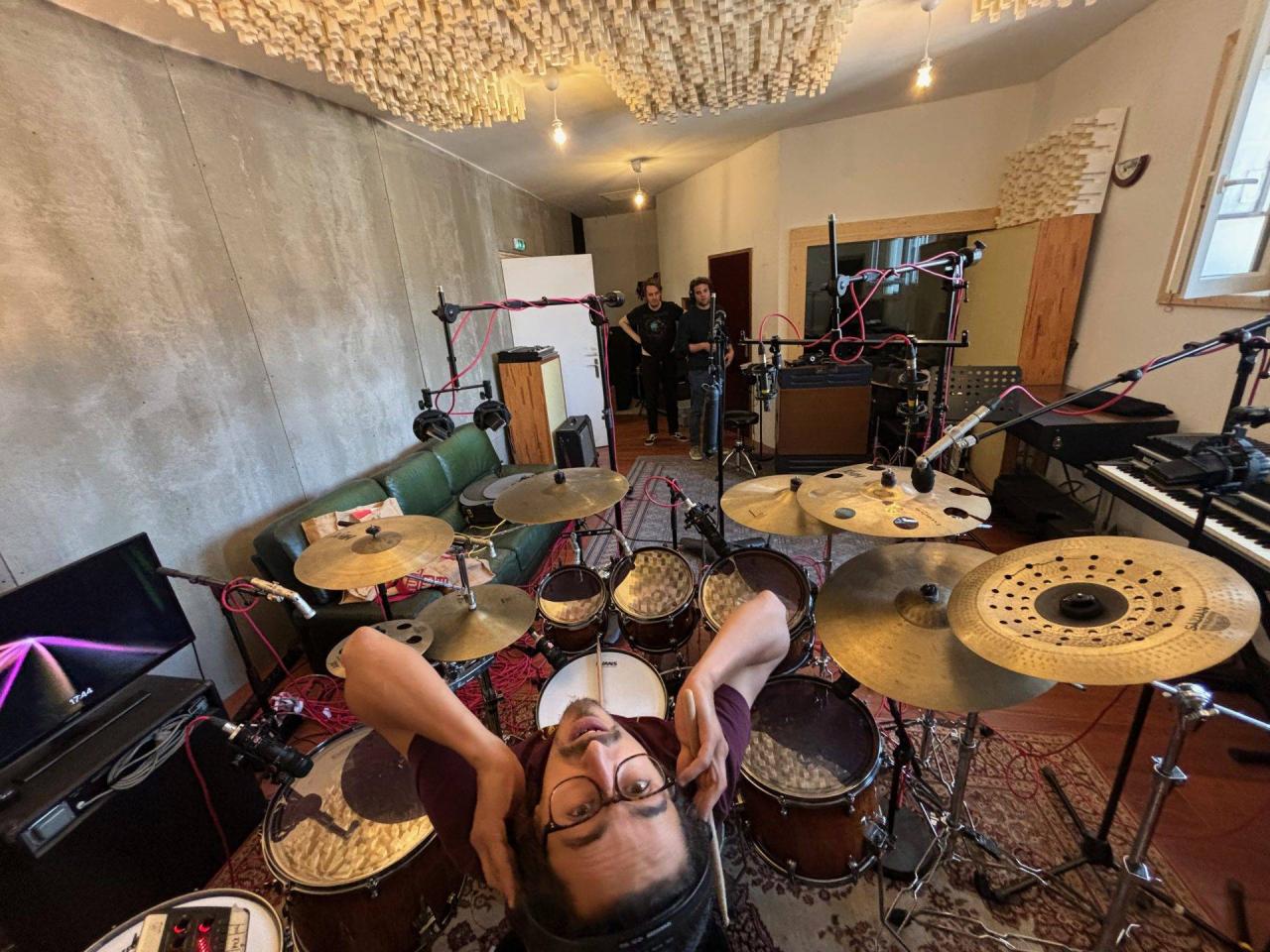 Liveroom martin bottle drum