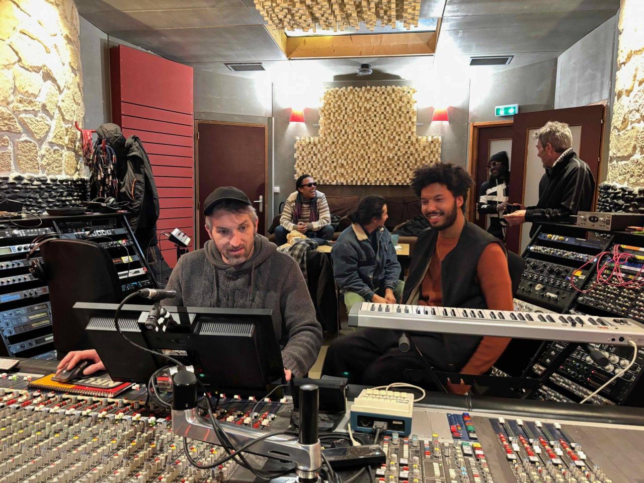 RegieA pcb monolocosystem